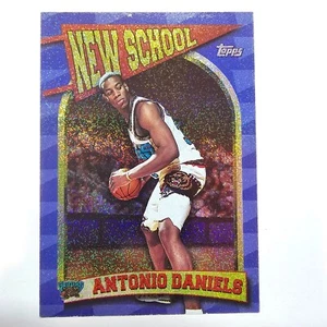 1997-98 Topps New School #NS2 Antonio Daniels Rookie Memphis Grizzlies - Picture 1 of 2
