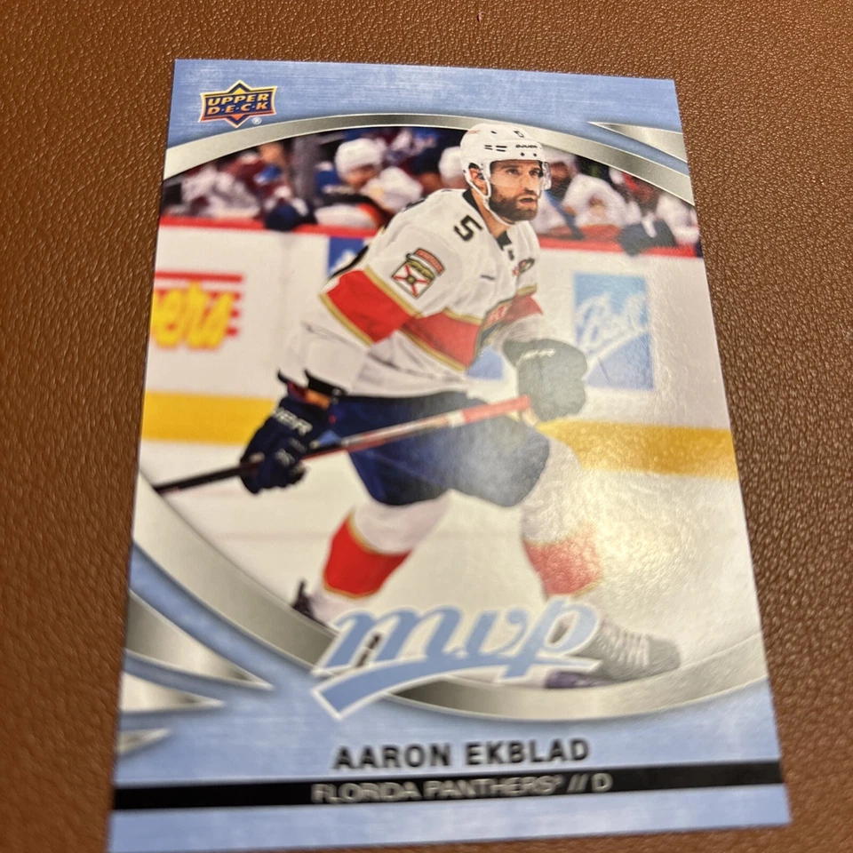 Hockey Card  - Image 1 of 1