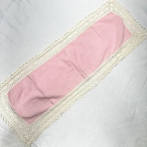 Vintage Pink Linen Table Runner w/ Crochet Lace Trim 29x11 Boho Cottage - Picture 1 of 12
