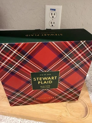 NUEVO Pottery Barn Navidad STEWART CUADROS GRES PLATOS ENSALADA S/4 ROJO Vacaciones Foto 1 de 4