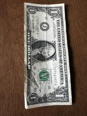 2013 $1 Dollar Note Fancy Serial number trinary - Image 1 of 2