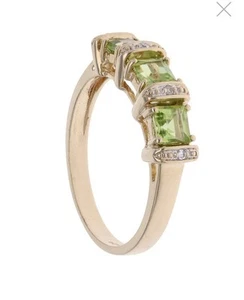 9ct Yellow Gold 0.05ct Diamond And Peridot Three Stone Ring - Picture 1 of 4
