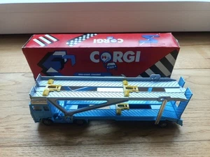 Corgi Juniors - Blue Volvo Globetrotter Car Transporter - Picture 1 of 13