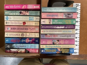 Historical Romance PB lot of 18 Sara Blayne Robin Lee Hatcher Rebecca Hagan Lee - Bild 1 von 5
