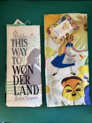 Toallas Alicia en el País de las Maravillas Parques Disney Epcot Reino Unido Té Mary Blair 70 Aniversario Foto 1 de 2