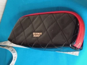 VICTORIA'S SECRET Specialty Discreet Personal Purse Bag BLACK Red QUILTED 6" - Picture 1 of 9