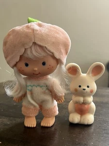 Vintage Strawberry Shortcake Apricot Doll Hopsalot Pet - Picture 1 of 4