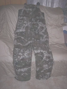 Womens Camo Bibs Standhunter Instinct Camo Hunting Bib Insulated Overalls Medium - Picture 1 of 8