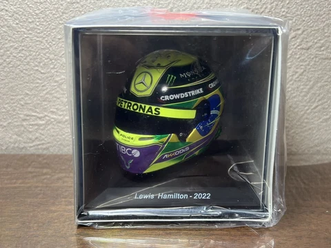 Spark 1/5 scale Helmet Lewis Hamilton 2022 Brazilian GP Mercedes Cover