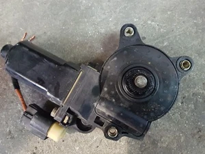 MOTORINO ALZACRISTALLO ANTERIORE DX HYUNDAI GETZ (02-09) BER 5P/B - Picture 1 of 2