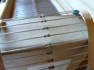 10x Hitachi 1SS83 Switching Diode 250V 200mA DO-35 - Bild 1 von 4