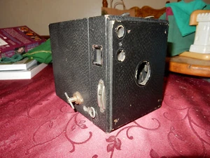 Cámara Kodak Brownie B modelo 3 caja - Imagen 1 de 11