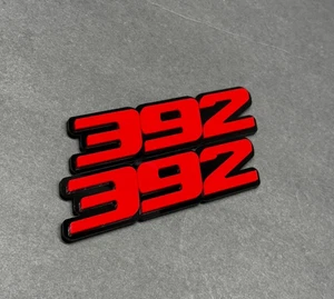 392 Emblemas Coche 2x Rojo/Negro 392 Insignias Guardabarros Lateral Coche 3D para 392 MULTICOLOR - Imagen 1 de 8