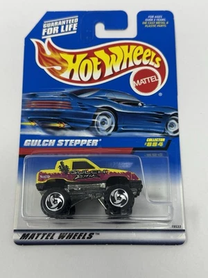 Paso a paso Hot Wheels amarillo púrpura Gulch Suzuki Sidekick #884 A10 Foto 1 de 4