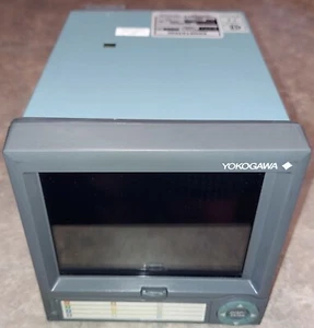 Yokogawa DX106-3-2/AR1 DAQSTATION Recorder - Screen Blanks When Booting - Picture 1 of 6