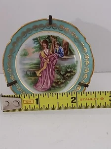 Mini Plato Limoges De Colección de Francia Colgador Adjunto Pareja Victoriana ¡Hermoso!! - Imagen 1 de 5