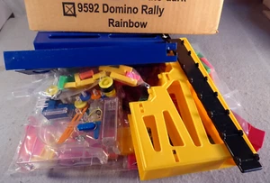 Domino Rallye Regenbogen Set mit Domino Händler Türme Brücke 9592 Pressman 2000 - Bild 1 von 7