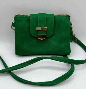 Green 5X6.5" CHARMING CHARLIE Crossbody Purse with 11 Pockets & 44" Handle - Picture 1 of 9