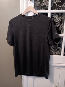 Camiseta activa GapFit nueva con etiquetas para hombre talla pequeña que absorbe la humedad calce relajado - Imagen 1 de 5