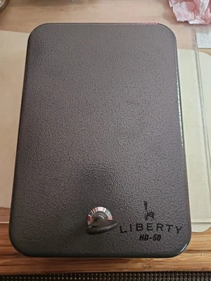 Caja fuerte para pistola Liberty Hd-50 Key Vault Foto 1 de 2