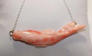 Edler rosa Engelshaut Koralle Karpfen Fisch Anhänger Halskette Schmuck Set #1 - Bild 1 von 8