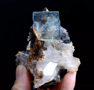 Esemplare minerale cristallo di fluorite viola naturale 185 g/yaogang xian - Foto 1 di 12