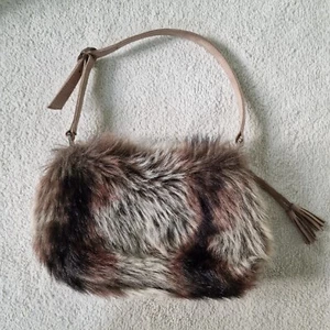 Oasis Faux Fur Fluffy Brown Handbag - Picture 1 of 18