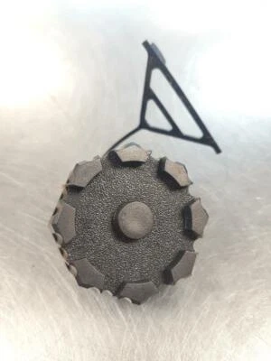 OEM GENUINE NEW OLD STOCK HOMELITE 00904 / a-00904-a FUEL OIL CAP WITH RETAINER - Image 1 of 2