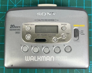 Sony Walkman WM-FX425 FM/AM Radio Cassette Player Silver Mega Bass TESTED WORKS - Picture 1 of 8