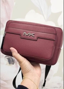 Brand-New Michael Kors Cooper Sling Pack, 37H3LCOY7U, Black / Navy / Cherry - Picture 1 of 17