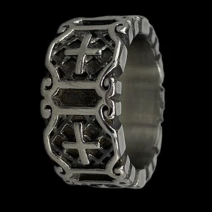 Anello da uomo color argento nero fascetta croce di Gesù tema religione elegante - Foto 1 di 13