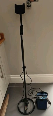 Minelab Musketeer Advantage Metal Detector - Image 1 of 4