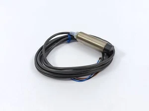 Omron E2A-M18LN16-WP-B1 Proximity Sensor - Picture 1 of 5