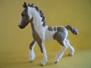 SCHLEICH da BARBAPUFFO CAVALLI 13774 PULEDRO TINKER HORSECLUB - Imagen 1 de 2