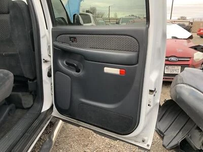 Panel de moldura interior puerta trasera derecha usado se adapta a: Chevrolet Avalanche 1500 Gr 2002 Foto 1 de 4