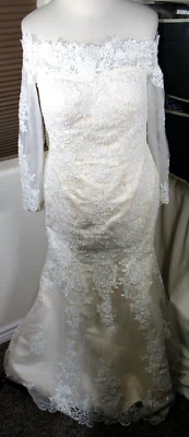 Western Womens Dress Small Wedding Trumpet Lace Ecru under White - Image 1 of 4