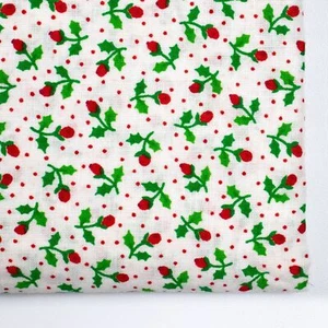 Vintage Cotton Quilting Fabric Red Rosebuds Dots 44x31 Red Green Floral Flowers - Picture 1 of 3
