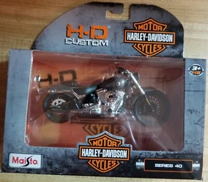 Maisto HARLEY DAVIDSON 2016 BREAKOUT Motorcycle Gray Series 40 1:18 NIB - Picture 1 of 4