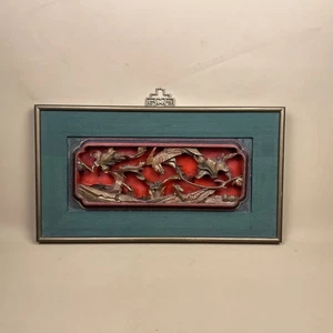 Arte de pared chino de madera dorada tallada pájaro panel floral vintage Hong Kong rojo dorado - Imagen 1 de 12