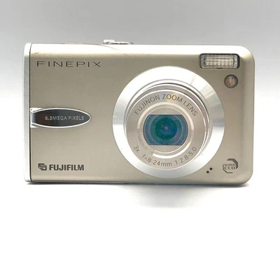 Fujifilm FinePix F30 6.3 Mega Pixels Compact Digital Camera From Japan - Image 1 of 4
