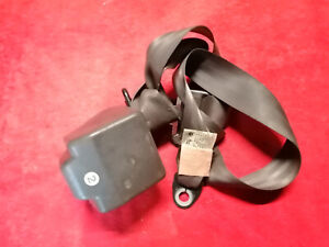USED TOYOTA LITE ACE ESSENCE RIGHT OR LEFT REAR BELT WKM30G 88/91