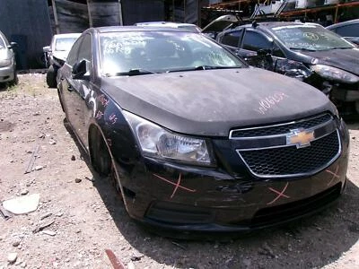 Used Front Center Interior Rear View Mirror fits: 2011 Chevrolet Cruze Front Cen - Image 1 of 4