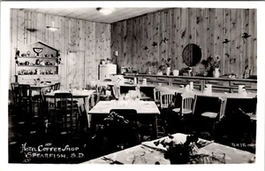 SPEARFISH, SOUTH DAKOTA - INTERIOR OF HOTEL COFFEE SHOP - REAL PHOTO POSTCARD - Picture 1 of 2