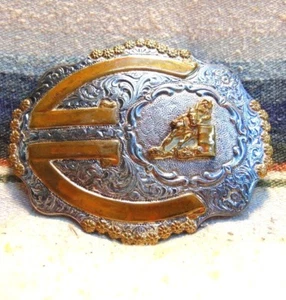 Hebilla de trofeo de rodeo con placa de plata crucrina de colección buen estado - Imagen 1 de 2