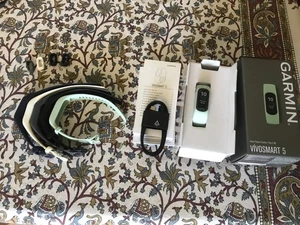 Garmin Vivosmart 5 Nuovo in garanzia mai usato + Accessori - Foto 1 di 4