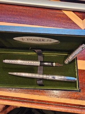 PARKER 75 FUENTE VINTAGE ABIERTA Y BOLÍGRAFO HECHO EN FRANCIA USADO GRAN PRECIO Foto 1 de 4