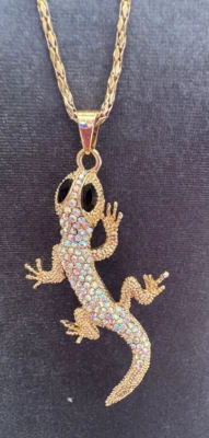 Collar Colgante Betsey Johnson Tono Dorado Lagarto Camaleón Estrás Transparente Foto 1 de 4