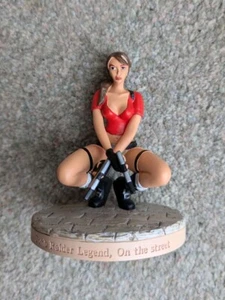Lara Croft Figure On The street Atlas Editions 59 Most Rare Statue 5" Red Top - Picture 1 of 5