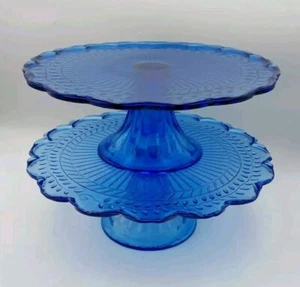 2 Vtg Blue Laurel Leaf Cake Plates 9" & 9.75" Depression Glass Pedestal Stands - Picture 1 of 24