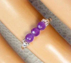ANILLO ELÁSTICO DE PLATA PIEDRA DE NACIMIENTO DE JUNIO ALEJANDRITA "LILAS Y LAVANDA" CYNTHIA LYNN - Imagen 1 de 1